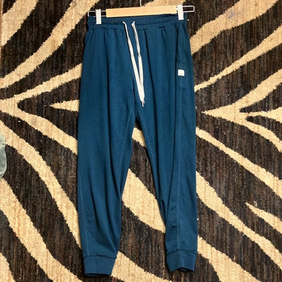 Vuori Performance Jogger - Picture 2 of 2